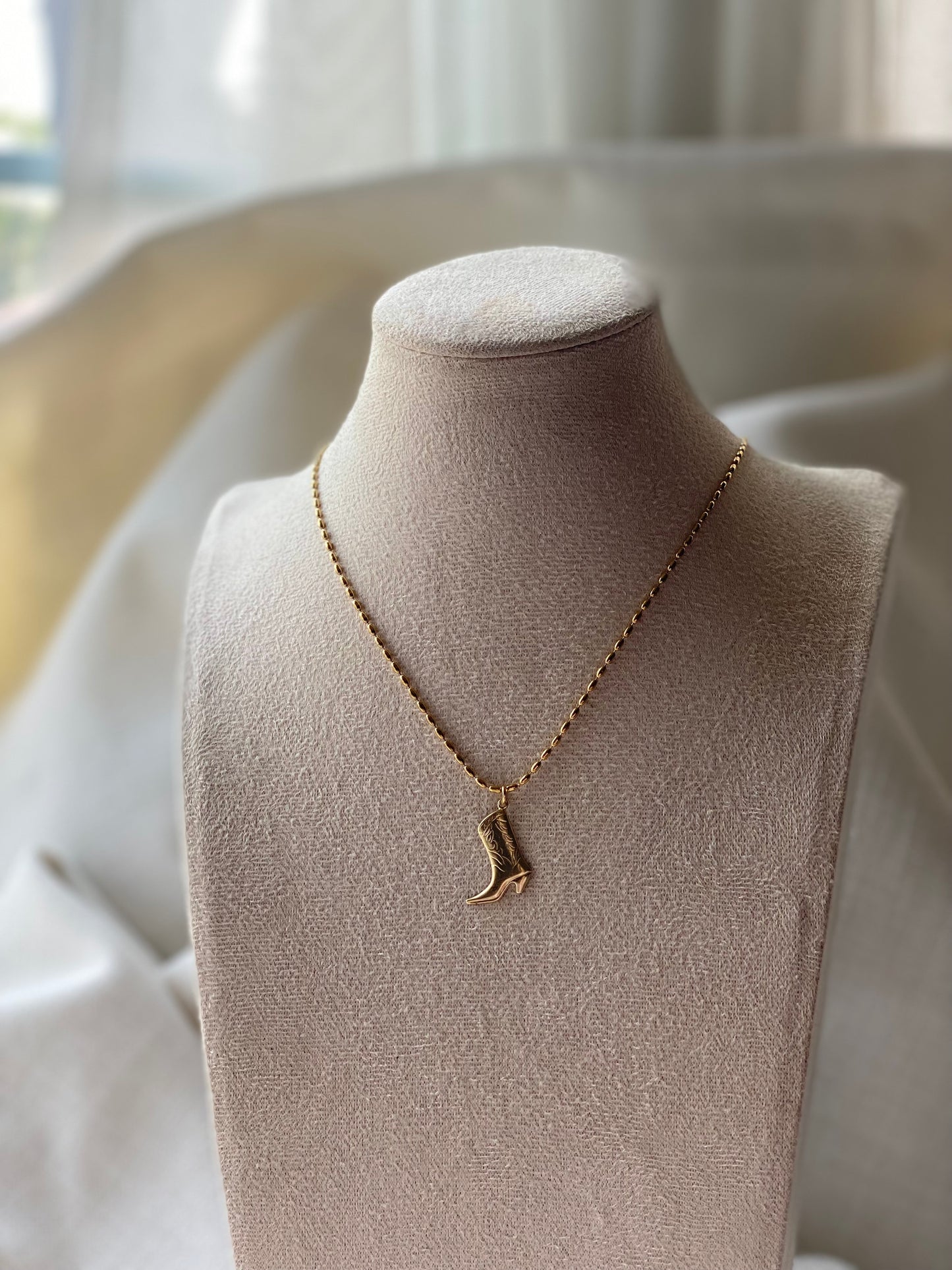 Serata Country Necklace