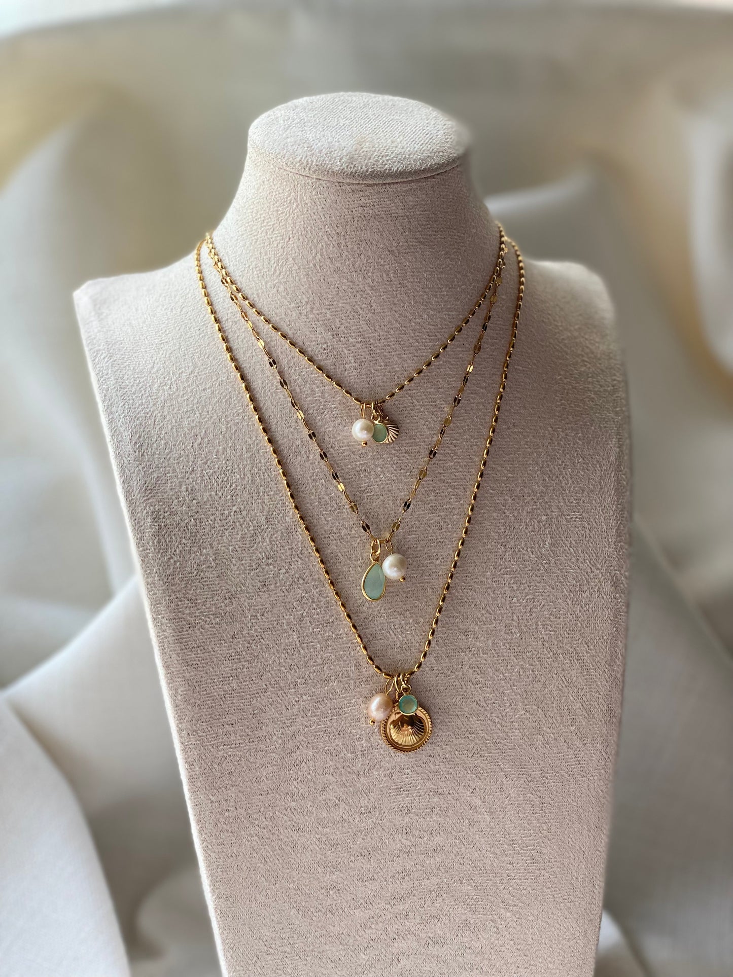 Perla Necklaces
