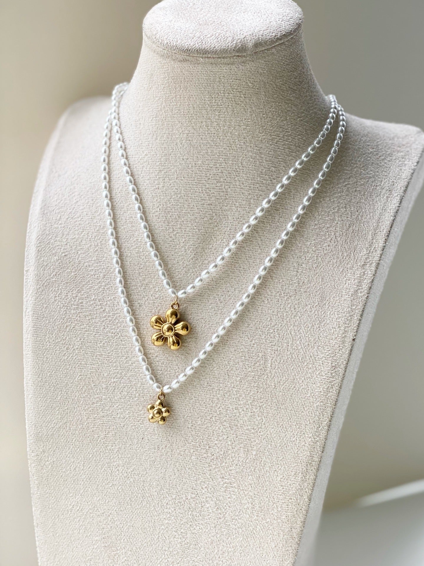 Flower Power Pearl Necklace
